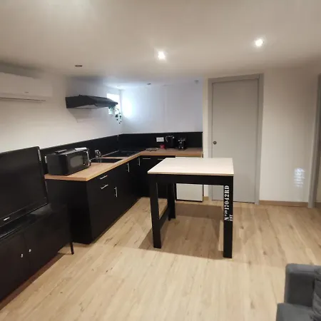 Apartment 2 Avec Piscine *