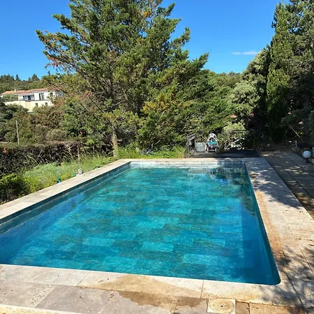 2 Avec Piscine * Sernhac